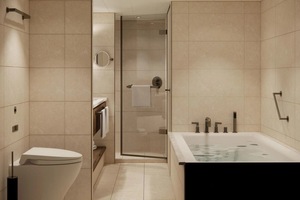 Aquamarine Deluxe Suite